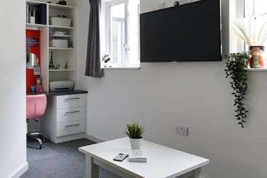 1 bed studio, Ebrington Street, City Centre, Plymouth, PL49AQ - Image 2